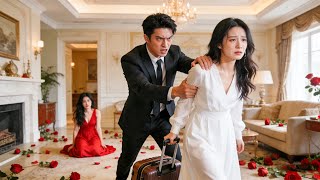 He Handed Her Divorce Papers，Choose His Ex—She Signed Calmly, Became a Top Designer, He Regret！