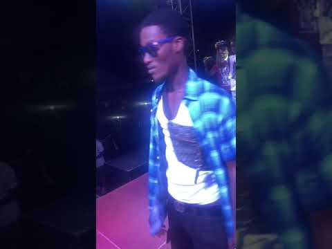 Over  10,000 fans sings along non-stop as LaMar GanG Performs in his homeland Achimota