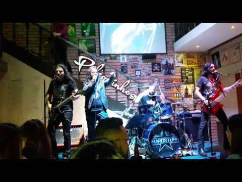 Banda Hardstuff no Pilequinhos