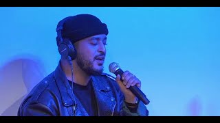Slimane chante en live &quot;Nous deux&quot; sur Europe 1