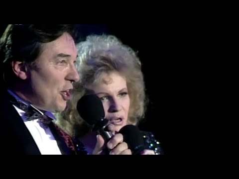 Karel Gott & Eva Pilarová - Dotýkat se hvězd (live) Platinová deska Evy Pilarové 1993