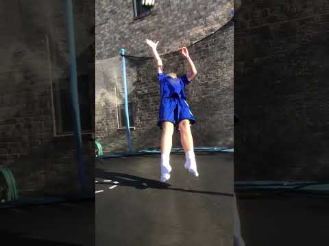 One handed catch #shorts #footballshorts #football