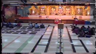 preview picture of video 'Dhun Saturday 2-28-15 Swaminarayan Temple Wheeling'
