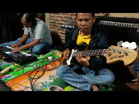 Acuh tak acuh - edisi latian