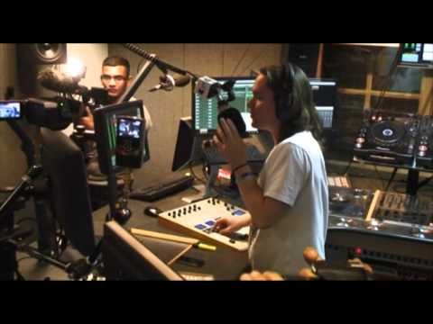 Logan Sama - Kiss 100 (16/08/2010) - Skepta in Studio (Highlights Only)