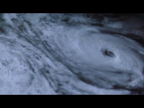 The Perfect Storm (Hurricane Scene)