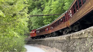 Lehigh Gorge Scenic Railroad passing under the Tidewater Pipeline.