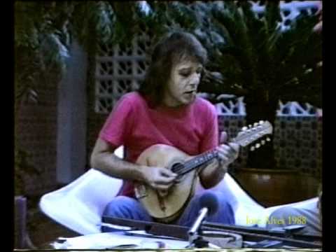 Luiz Caldas apresenta Armandinho Macedo