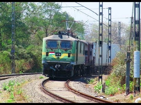 Speeding refrigerated containers train blasts past with robust WAG9-Hi