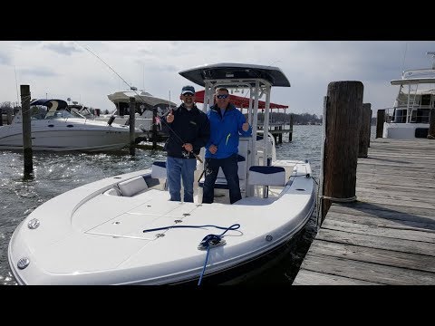 Robalo 246 Cayman Boat Review and Sea Trial
