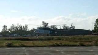 preview picture of video 'UN MI 171 landing in Laoag Airport'