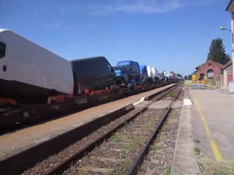 Treno dell' IVECO in transito a Schivenoglia. 21/05/2020. VIDEO MIO