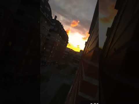 Tiene filtro pero bno aun asi esta bonito nel?