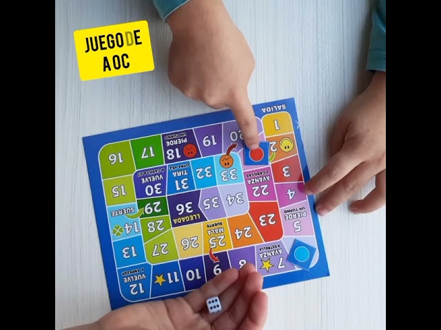Vídeo relacionado con Noris Taza de Cubo con 6 Cubos para Ojos, Accesorios de Juego clásicos para niños y Adultos, Vasos y Dados de plástico, adecuados para Juegos de Dados, Juegos de Mesa, Fiestas y Noches de Juegos