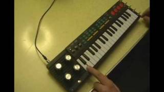 Video thumbnail for Circuit Bent Hing Hon EK-001, 2 LED version by Gleix