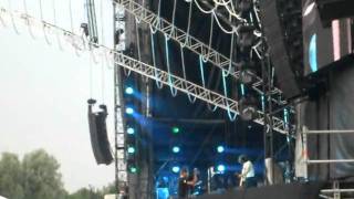 Anouk Live @ Westerpark 2010-07-10  ~ Lay It Down (1.05 min.)