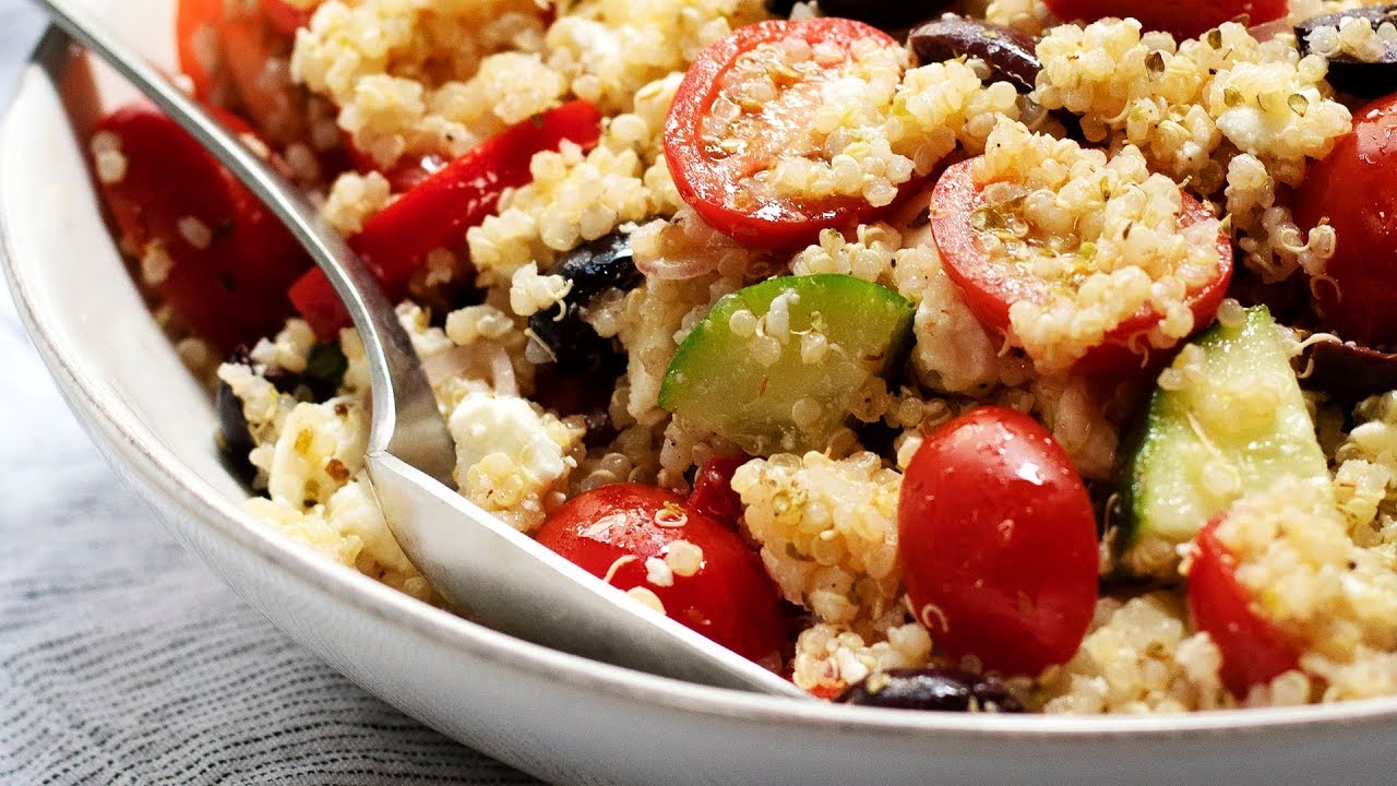How to Make Greek Quinoa Salad