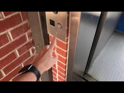 4K 60fps: PINE STATE Hydraulic Elevator At Hanover Street Parking Garage - Portsmouth, New Hampshire