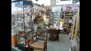 preview picture of video 'TACOMA ANTIQUE CENTER AT FIFE SQUARE MALL WASHINGTON'
