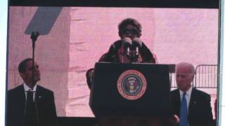Aretha Franklin Sings &quot;Precious Lord&quot; At The MLK Monument Dedication [HD] - October 16, 2011