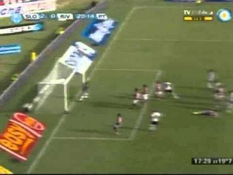 Gol de Mauro Cetto. San Lorenzo 2 River 0. Torneo Final 2013 (Infobae.com)