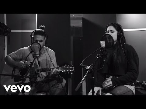 ALIEZ Y MOA - Suavecito (Acoustic Version)