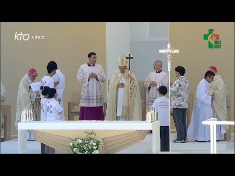 Messe de clôture des #JMJ2023 au parc du Tage ("Camp de la Grâce") présidée par le pape François