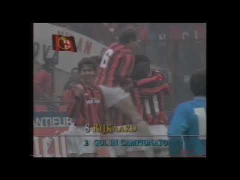 1991/1992 : SERIE A: ROUND 15 : MILAN VS NAPOLI