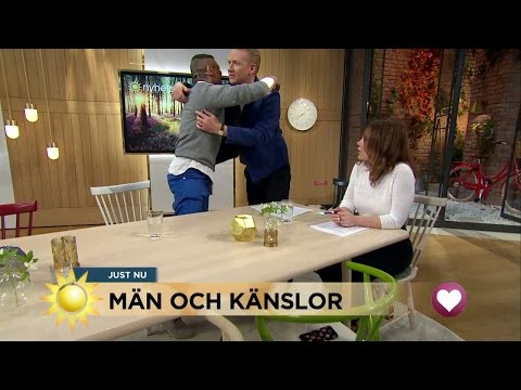 Jesper Börjesson startar intervjun med bamsekram! - Nyhetsmorgon (TV4)