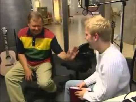 Patrik Rasmussen hittar en bra låt men det tycker inte Bert, Fame Factory