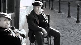 En la vida todo es ir, Joan Manuel Serrat.wmv