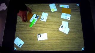preview picture of video 'Échange de cartes de visite sur table Surface - démo'