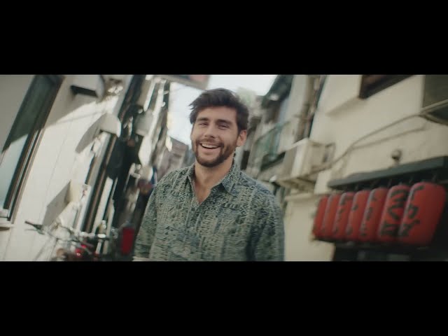 Video zu 'Loca' ansehen