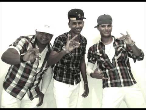 mc skilo e mc derk - vai caminhando reto .wmv