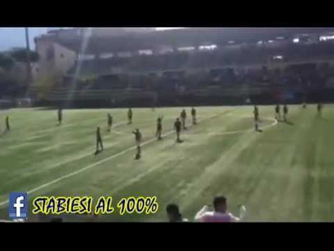 Esultanza al primo goal di Sasà Bruno con la Juve Stabia