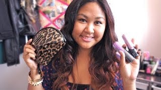 What's In My Carry-On?