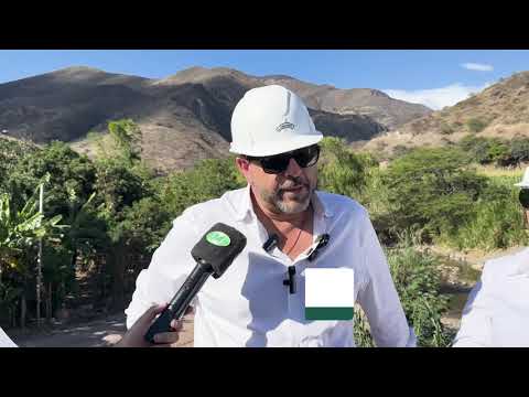 ASFALTAMOS LA VÍA LAS CANOAS - TRAPICHILLO EN CATAMAYO
