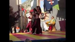 preview picture of video 'Danza de las odaliscas. Teatro medieval de Cadrete'