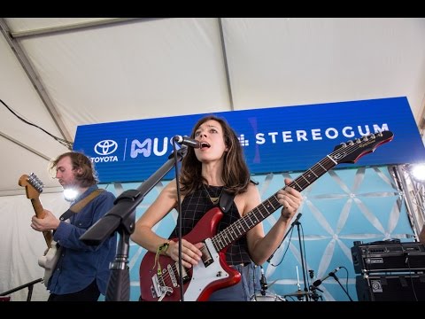 Stereogum Sessions: Quilt - "Hissing My Plea" (Live @ Firefly)