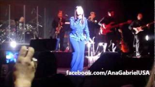Ana Gabriel "En La Obscuridad" En Vivo