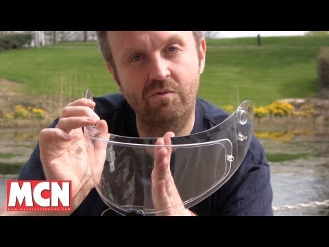 How to fit a Pinlock visor insert | Products | Motorcyclenews.com