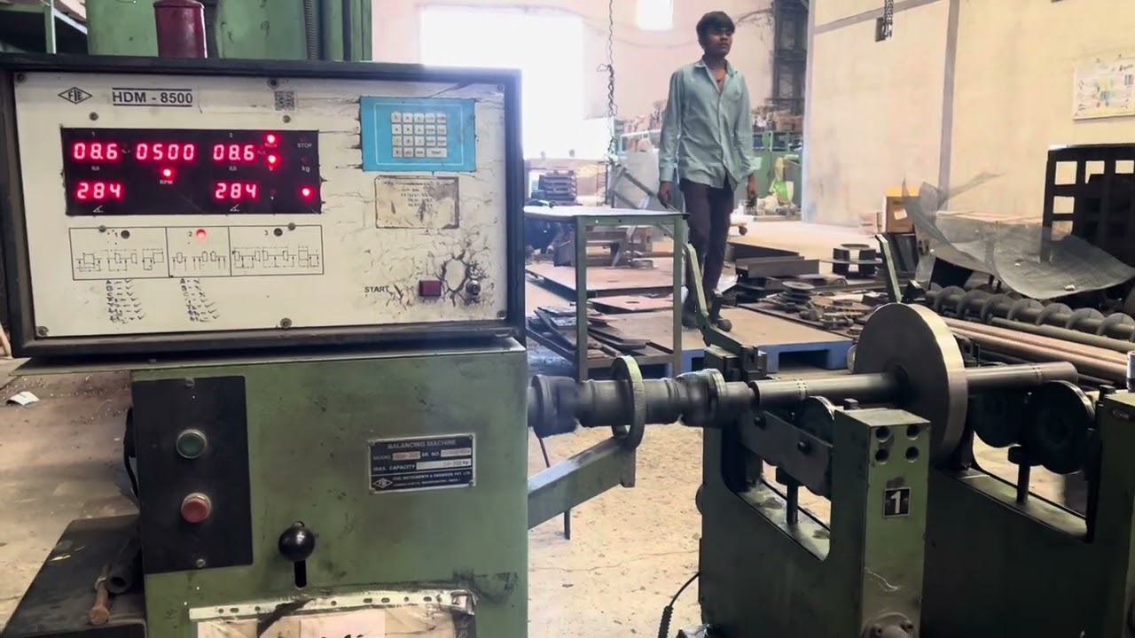 DYNAMIC BALANCING MACHINE MODEL : HDCM