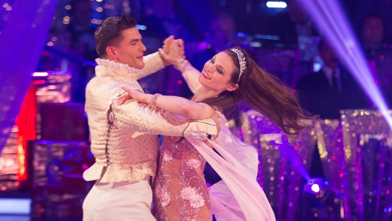 Sophie Ellis-Bextor American Smooths to 'White Christmas' - Strictly Come Dancing Christmas Special
