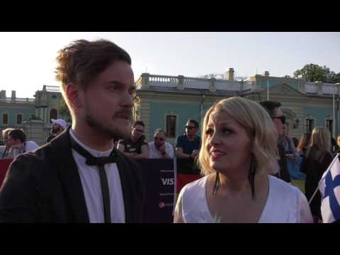 ESC 2017: Roter Teppich Interview mit Norma John (Finnland