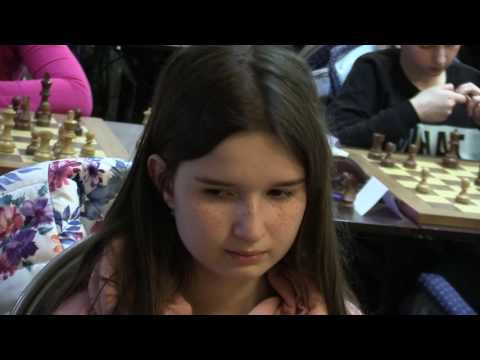 ♗ D12 9.1. Martina Krahulcová - Jana Šošovičková 1/2:1/2