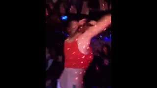 Rocky de Flimm bangt im Coyote Ugly Koblenz