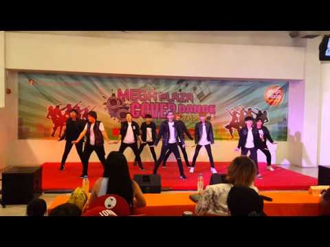 Phoenix cover EXO : History Mega plaza cover dance