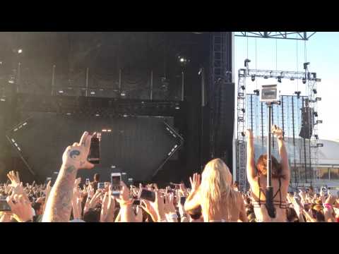 Avicii - Hey Brother (Syn Cole Remix) Live @Melbourne Showgrounds