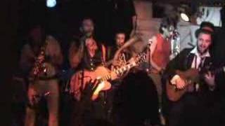 La taroupe sur la glabelle à Londres