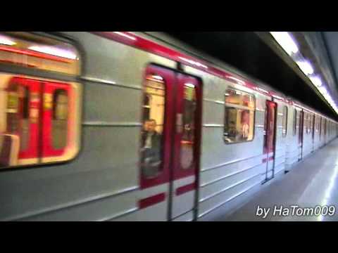 81-71M "sanita" odjíždí ze stanice Lužiny - Linka B (Pražské metro)